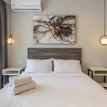 아파트 Cozy In The Heart Of Paceville -olo Living By Sf Homes